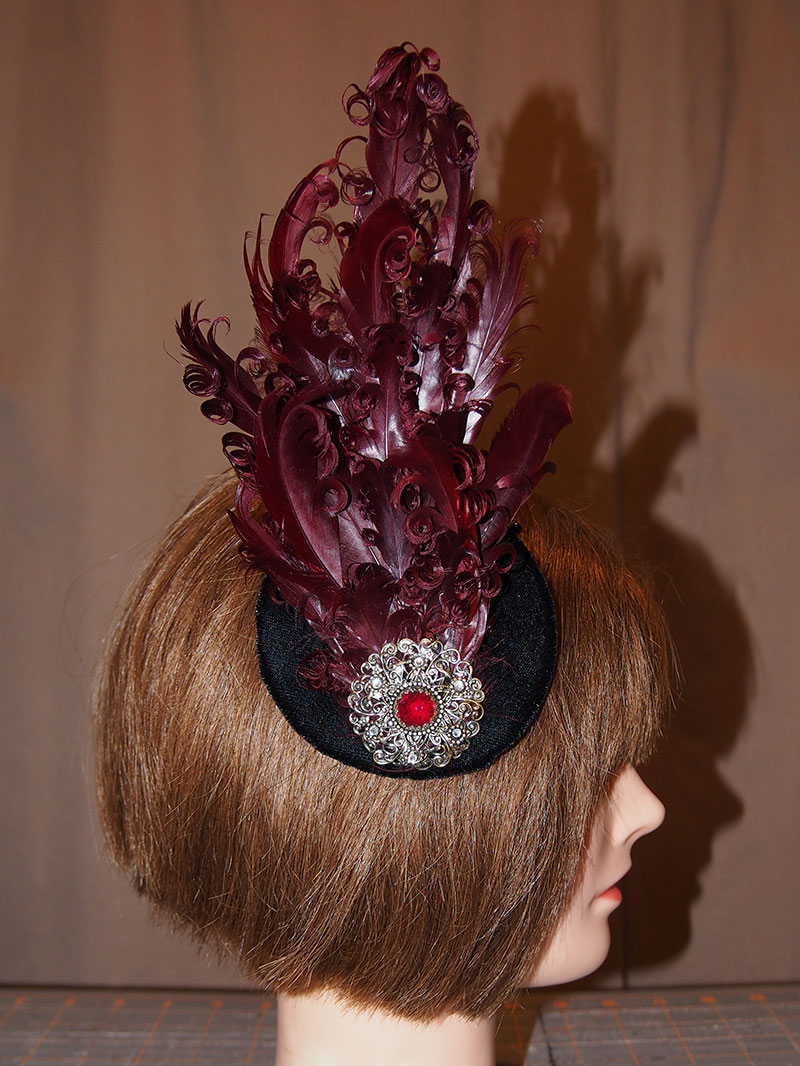 fascinator_fin.jpg